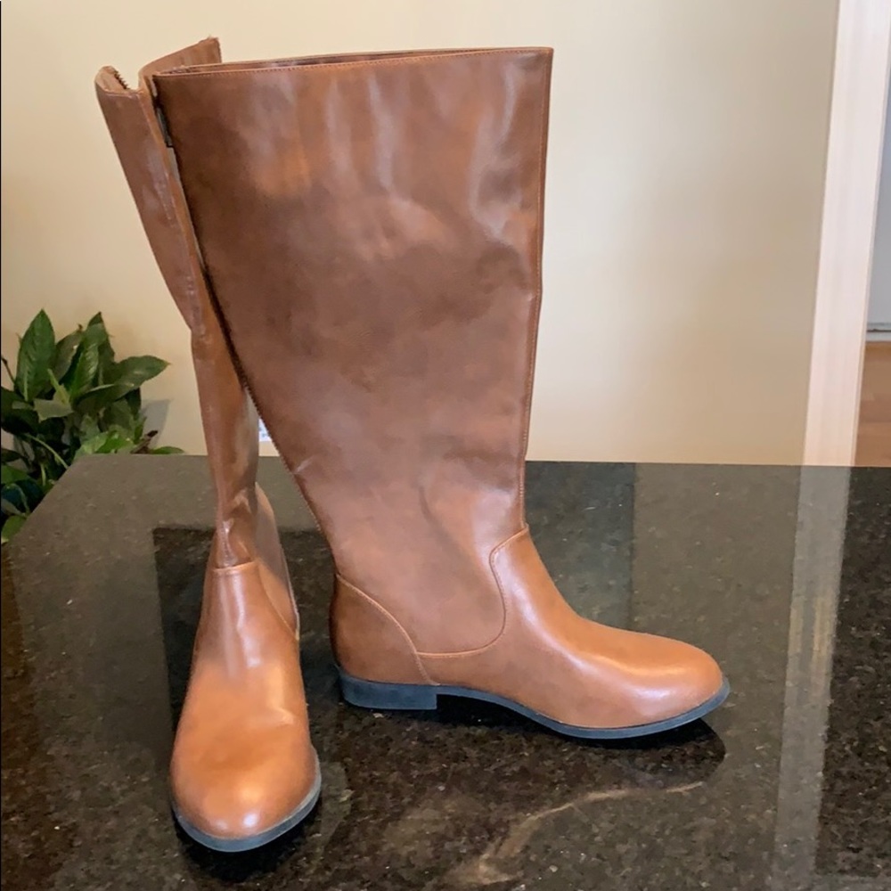 American Eagle knee high boots. Brown. Never worn!